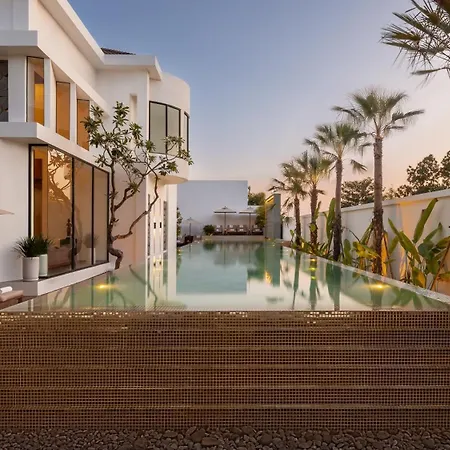Shintana Saya Residence